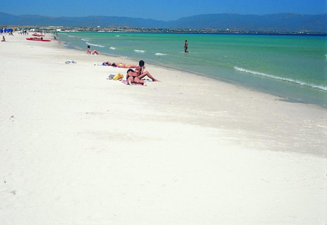 Deliziosa Villa 150 Metri Dal Mare Quartu SantʼElena Exteriör bild