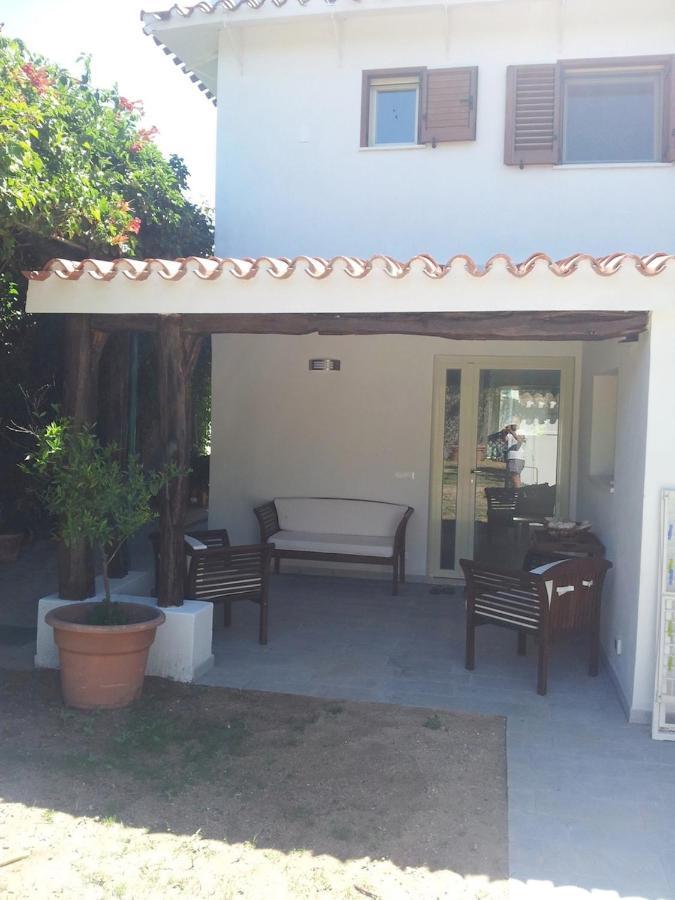 Deliziosa Villa 150 Metri Dal Mare Quartu SantʼElena Exteriör bild